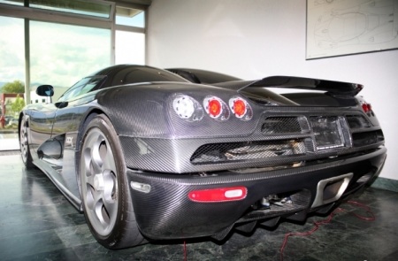 Siêu xe Koenigsegg CCX màu lạ - 11