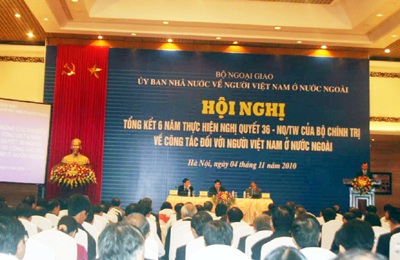 Tiếp tục tạo điều kiện để bà con Việt kiều cống hiến tri thức - 2 Tiếp tục tạo điều kiện để bà con Việt kiều cống hiến tri thức - 2