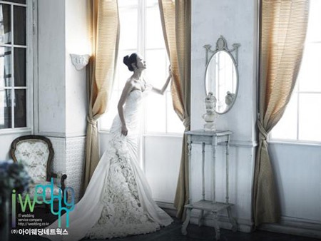 Người đẹp Hàn “khoe” ảnh cưới lãng mạn - 2