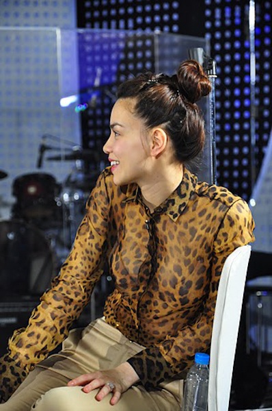 Hà Hồ “tham dự” Vietnam Idol - 13