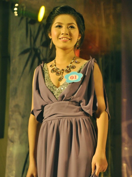 Phùng Ngọc Hà giành ngôi Nữ sinh thanh lịch trường Sư phạm - 14 Phùng Ngọc Hà giành ngôi Nữ sinh thanh lịch trường Sư phạm - 14