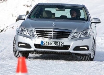 Mercedes triệu hồi nhiều xe phiên bản 2011 - 1