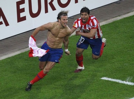 Derby Madrid: Những cuộc đụng độ nảy lửa trên sân - 1 Derby Madrid: Những cuộc đụng độ nảy lửa trên sân - 1