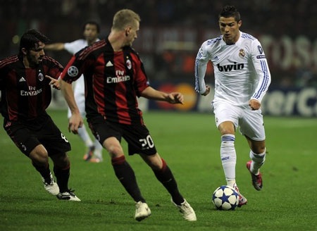 Derby Madrid: Những cuộc đụng độ nảy lửa trên sân - 3 Derby Madrid: Những cuộc đụng độ nảy lửa trên sân - 3