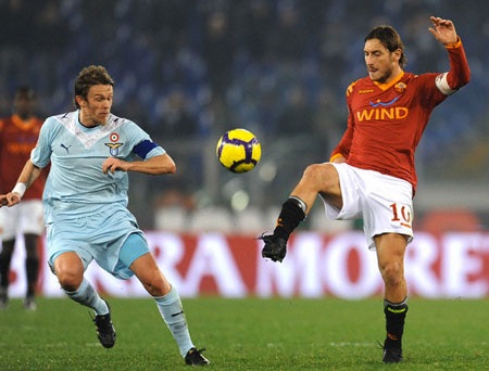 Những trận derby Roma đáng nhớ trong lịch sử - 2