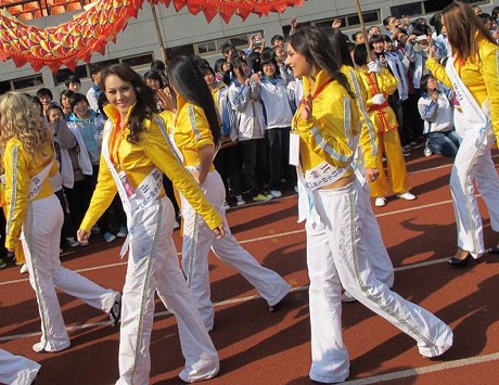 Ngọc Thạch khoe dáng tại Hàng Châu - 4 Ngọc Thạch khoe dáng tại Hàng Châu - 4