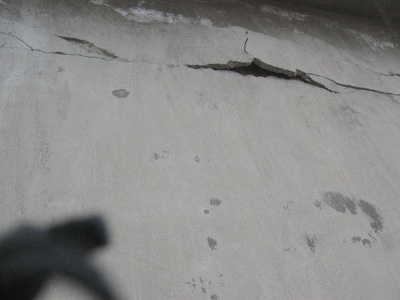 Hà Tĩnh: Mìn nổ làm 9 ngôi nhà rạn nứt - 1