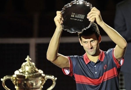 Đánh bại Djokovic, Federer đăng quang tại Basel - 2 Đánh bại Djokovic, Federer đăng quang tại Basel - 2
