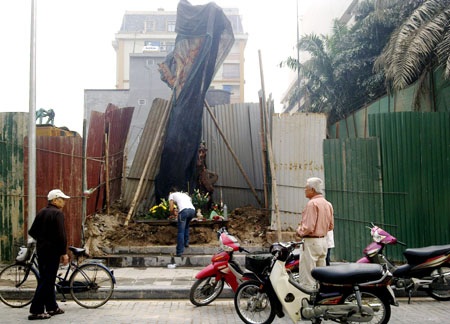 Xem xét xử lý hình sự vụ “bứng” trộm cây bồ đề cổ thụ - 1