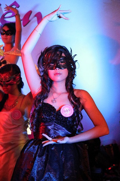 Những cô gái xinh đẹp Miss Teen cùng khiêu vũ - 4 Những cô gái xinh đẹp Miss Teen cùng khiêu vũ - 4