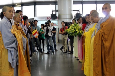 Rước áo cà sa của Đức Phật từ Ấn Độ về Việt Nam - 1 Rước áo cà sa của Đức Phật từ Ấn Độ về Việt Nam - 1