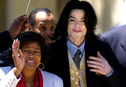 Mẹ Michael Jackson khóc lặng khi nói về con - 2