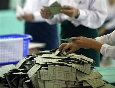 Đảng USDP ở Myanmar trên đà thắng cử - 1 Đảng USDP ở Myanmar trên đà thắng cử - 1