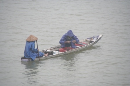 Chùm ảnh: Trắng xóa mưa Huế đầu đông - 7