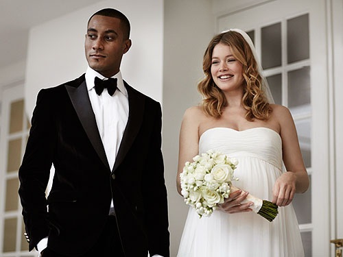 “Búp bê” Doutzen Kroes kết hôn khi mang bầu 7 tháng - 1