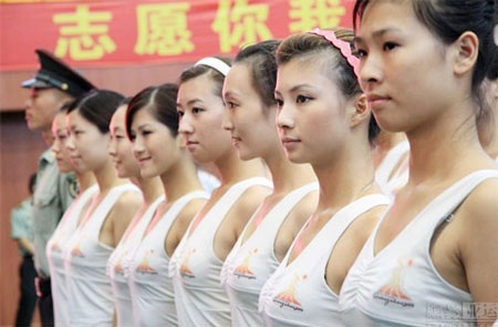 Bóng hồng Trung Quốc tô điểm cho sắc màu ASIAD 16 - 7 Bóng hồng Trung Quốc tô điểm cho sắc màu ASIAD 16 - 7