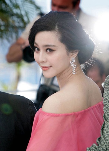 Phạm Băng Băng: “Tôi là bình hoa thanh lịch” - 4 Phạm Băng Băng: “Tôi là bình hoa thanh lịch” - 4