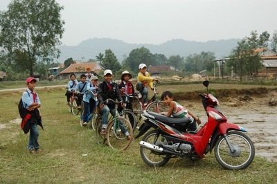 Dân hoang mang sau vụ hố sâu nuốt chửng ao cá - 2