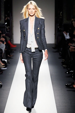 BST thu đông 2010 của Balmain - 15