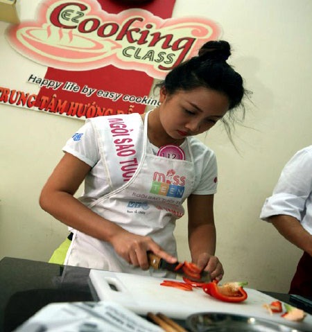Miss Teen sôi động với ngày “định hướng tương lai” - 16 Miss Teen sôi động với ngày “định hướng tương lai” - 16