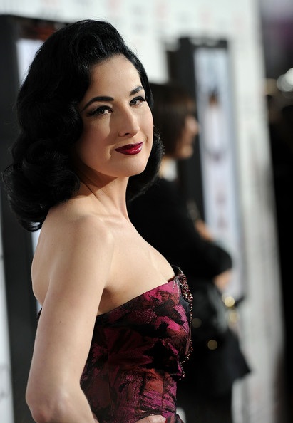 Dàn “sao” dự buổi công chiếu phim Thiên nga đen - 33