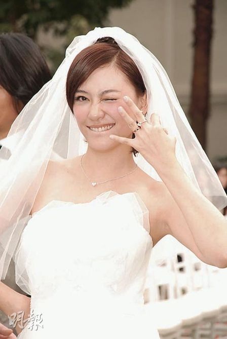 Sao “Người trong giang hồ” tổ chức tiệc cưới tại Hồng Kông - 6 Sao “Người trong giang hồ” tổ chức tiệc cưới tại Hồng Kông - 6