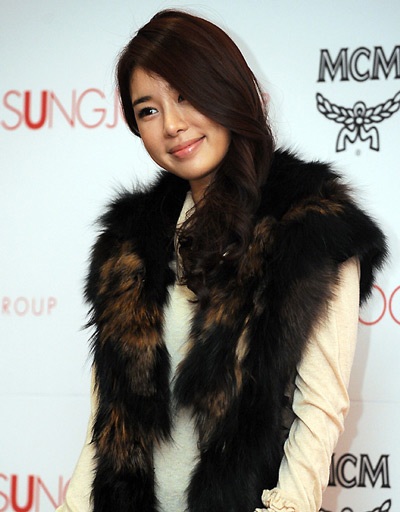 "Sao" Hàn nô nức dự show thời trang của NTK nổi tiếng - 8 "Sao" Hàn nô nức dự show thời trang của NTK nổi tiếng - 8