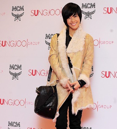 "Sao" Hàn nô nức dự show thời trang của NTK nổi tiếng - 3 "Sao" Hàn nô nức dự show thời trang của NTK nổi tiếng - 3