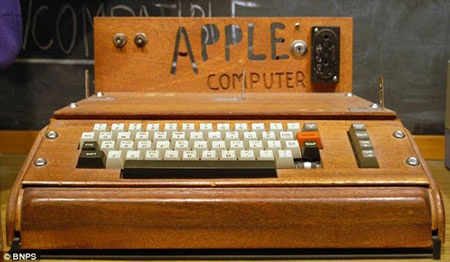 Bán đấu giá chiếc máy tính đầu tiên của Apple - 1 Bán đấu giá chiếc máy tính đầu tiên của Apple - 1