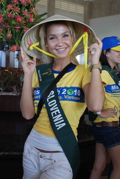 Thí sinh Hoa hậu trái đất tham gia hoạt động môi trường - 6