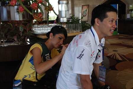 Thí sinh Hoa hậu trái đất tham gia hoạt động môi trường - 8