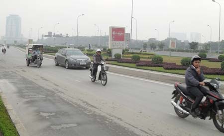 Đề xuất tịch thu xe máy đi vào đường cao tốc - 1