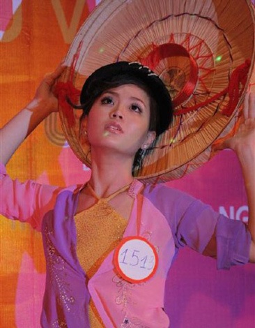 Hành trình đến ngôi vị Miss Teen 2010 của Diễm Trang - 4 Hành trình đến ngôi vị Miss Teen 2010 của Diễm Trang - 4