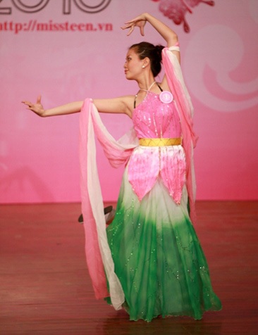Hành trình đến ngôi vị Miss Teen 2010 của Diễm Trang - 7 Hành trình đến ngôi vị Miss Teen 2010 của Diễm Trang - 7
