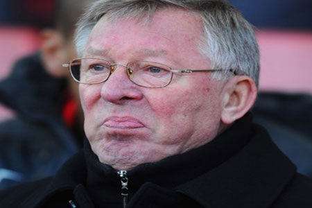 MU phải “móc hầu bao” vì thói cố chấp của Sir Alex - 1
