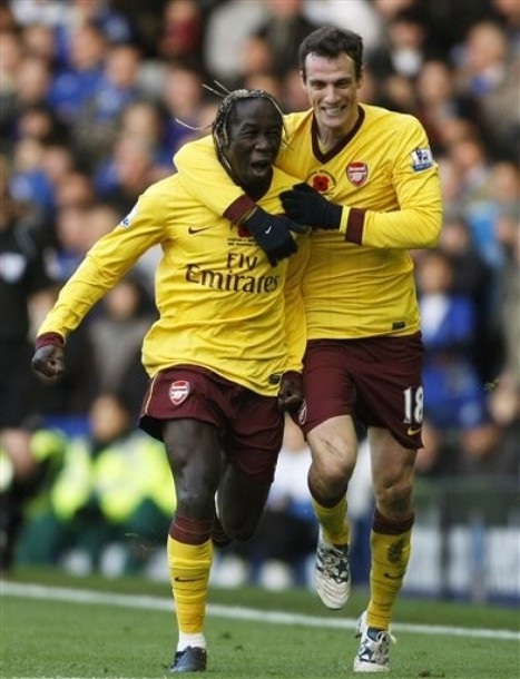 Arsenal đòi lại vị trí thứ 2 từ tay MU - 2