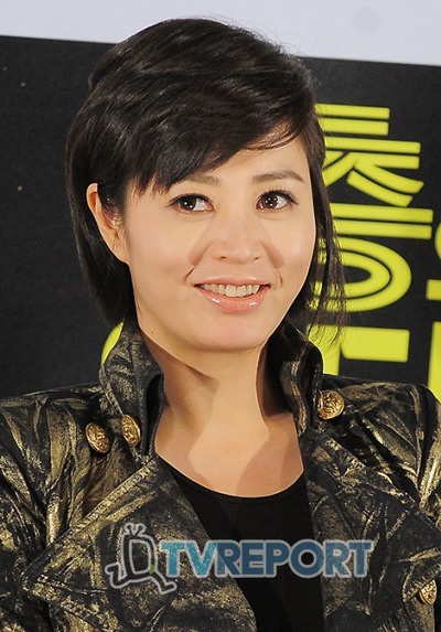 Kim Hye Soo rạng ngời trong buổi ra mắt phim mới - 1 Kim Hye Soo rạng ngời trong buổi ra mắt phim mới - 1