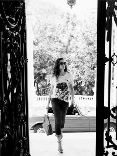 Fernanda Tavares “khoe” vẻ đẹp cổ điển - 1