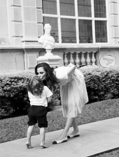 Fernanda Tavares “khoe” vẻ đẹp cổ điển - 6