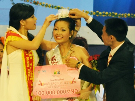 Xem lại phần thi ứng xử của top 5 Miss Teen - 4 Xem lại phần thi ứng xử của top 5 Miss Teen - 4