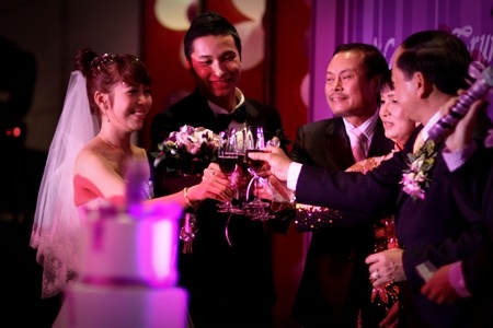 MC Diệp Chi bật khóc trong ngày cưới - 9