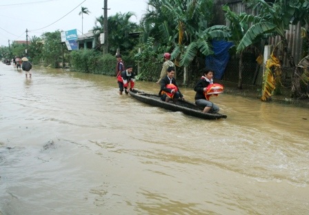 Cưới trong lũ - 1