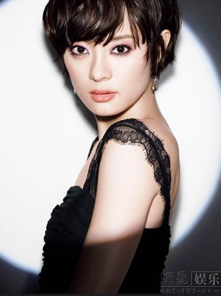 Tôn Lệ được tôn vinh tại LHP truyền hình Canada - 3 Tôn Lệ được tôn vinh tại LHP truyền hình Canada - 3