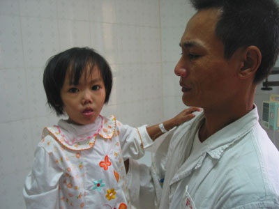 Mong manh trái tim bé bỏng của bé 3 tuổi - 1