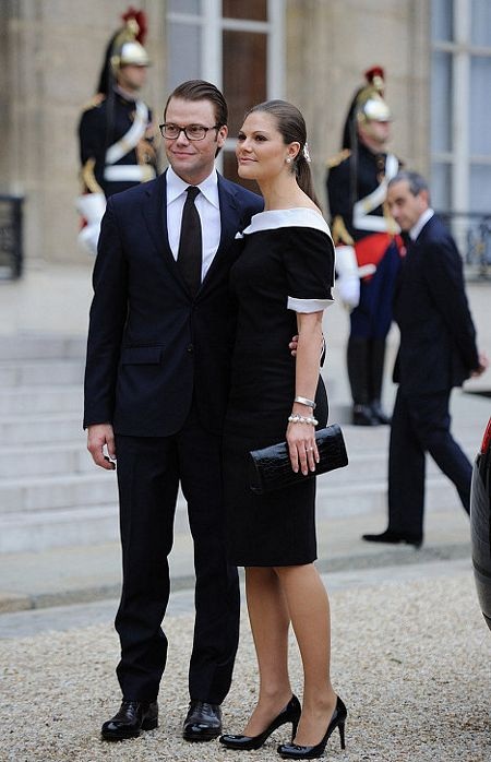 Những đám cưới hoàng gia không “môn đăng hộ đối” - 3