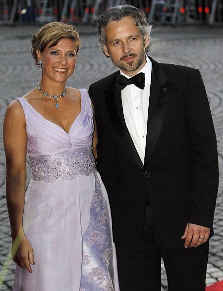 Những đám cưới hoàng gia không “môn đăng hộ đối” - 7