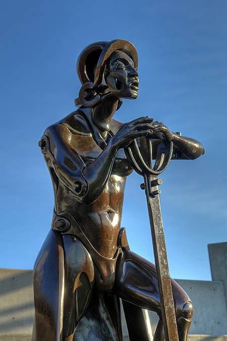 Những bức tượng độc đáo nhất thế giới - 10