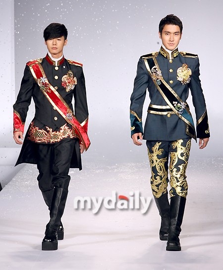 Lee Byung Hun bất ngờ hôn Kim Hee Sun  - 22