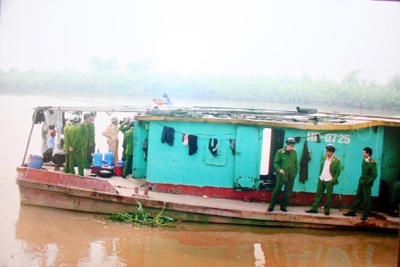 Làm rõ vụ thuyền chìm sau khi bị tạm giữ - 1