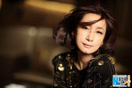 Tần Hải Lộ hóa thân thành quý cô gợi cảm - 6